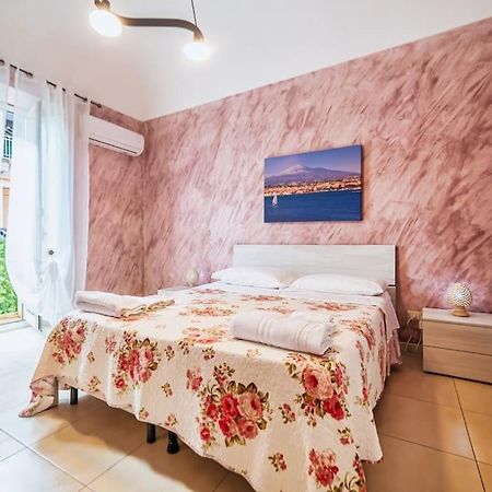Centro- Benedettini'S Apartament 卡塔尼亚 外观 照片