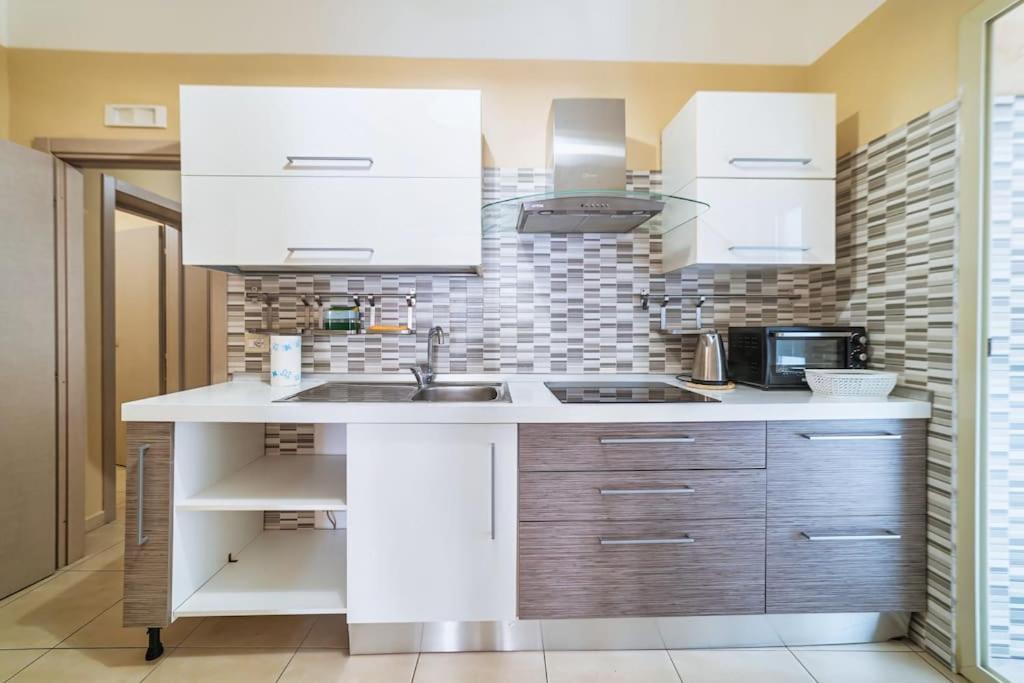 Centro- Benedettini'S Apartament 卡塔尼亚 外观 照片