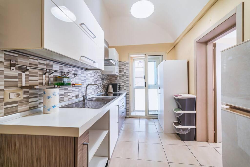 Centro- Benedettini'S Apartament 卡塔尼亚 外观 照片