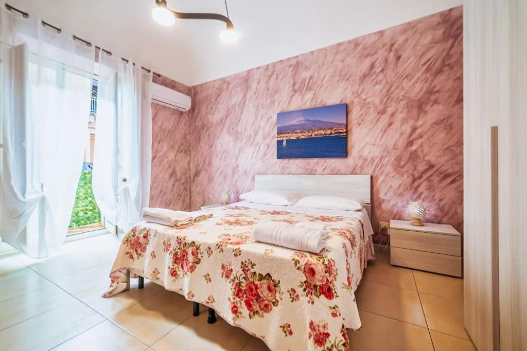 Centro- Benedettini'S Apartament 卡塔尼亚 外观 照片